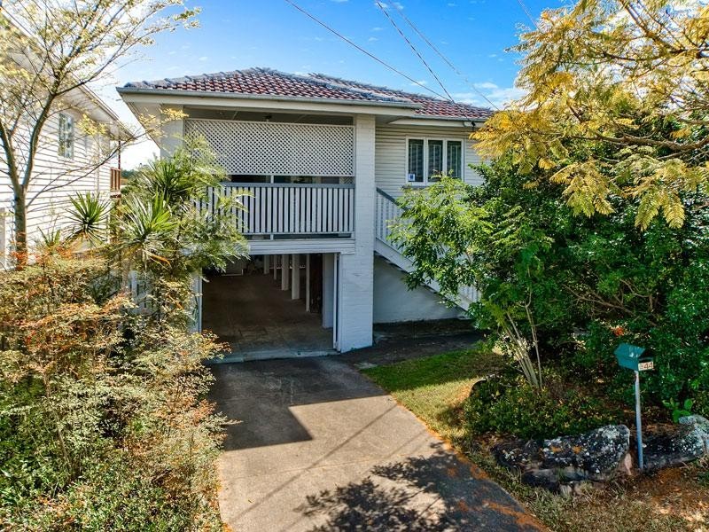 44 McIlwraith Avenue, Norman Park QLD 4170