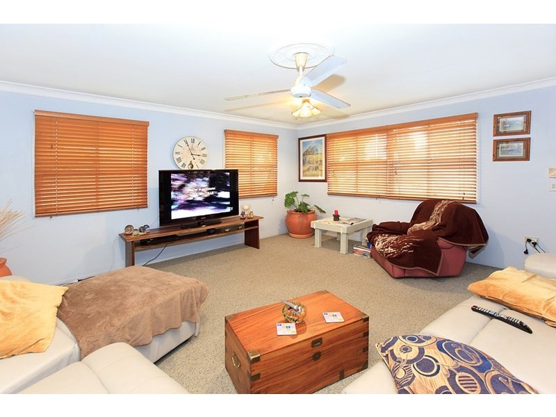 24 Moore Street, Morningside QLD 4170