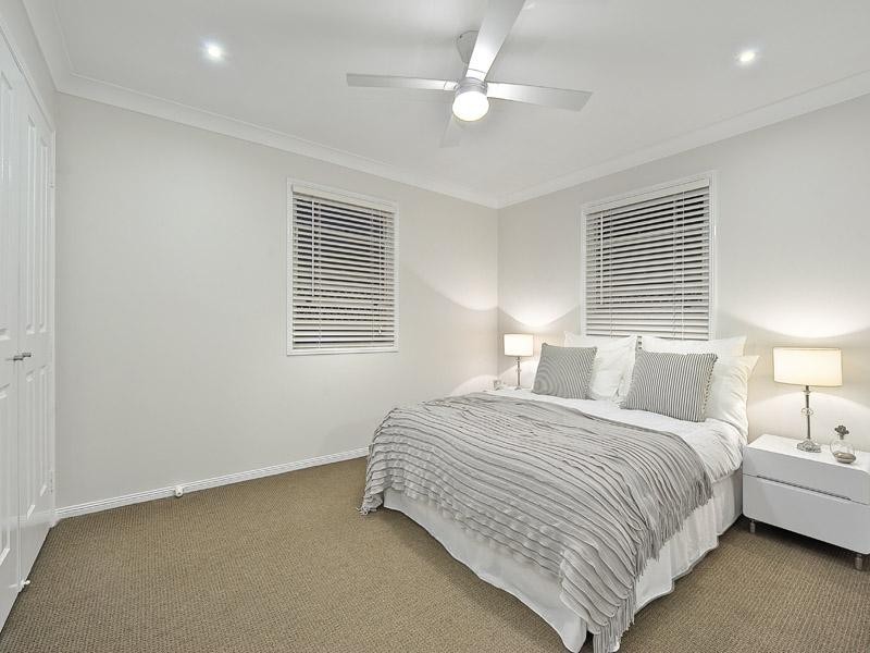 11 Caswell Street, East Brisbane QLD 4169