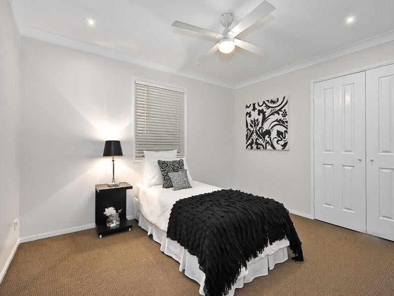 11 Caswell Street, East Brisbane QLD 4169