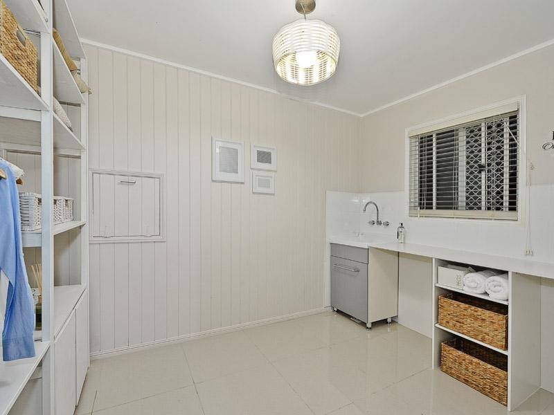 11 Caswell Street, East Brisbane QLD 4169