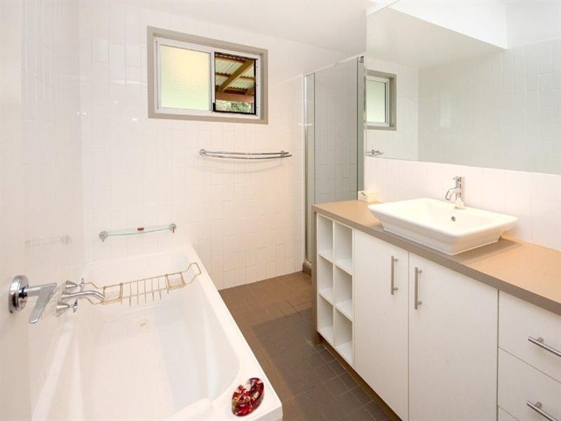 61 Algoori Street, Morningside QLD 4170