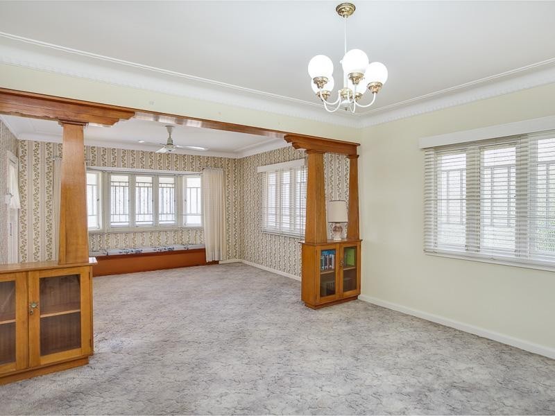 105 Erica Street, Cannon Hill QLD 4170