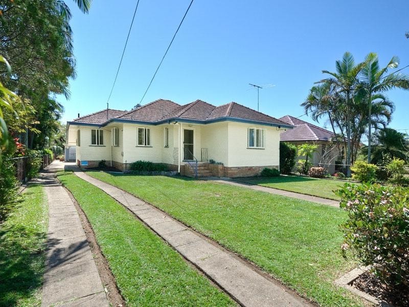 96 Beelarong Street, Morningside QLD 4170