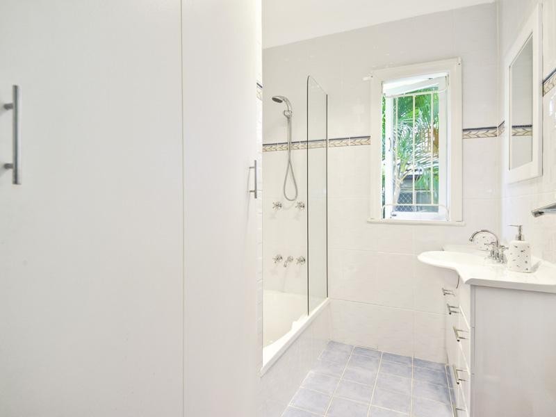 96 Beelarong Street, Morningside QLD 4170