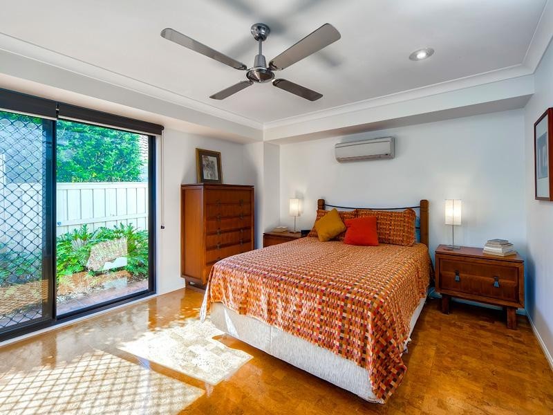 129 Coutts Street, Bulimba QLD 4171