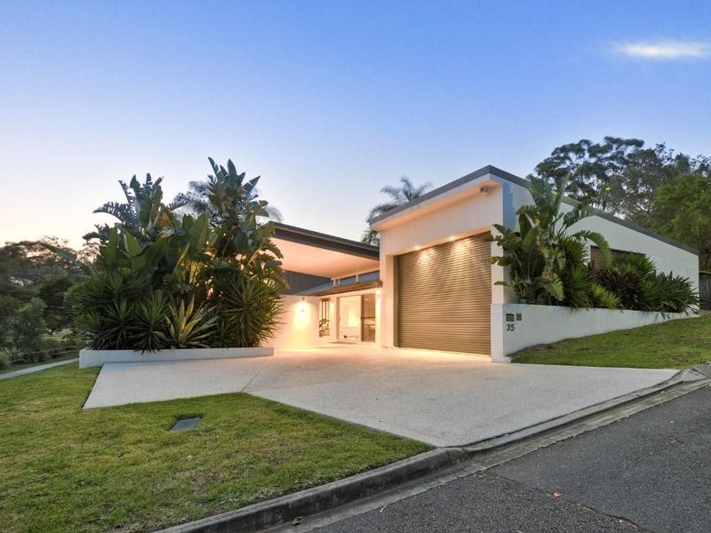 35 Picasso Street, Carina QLD 4152