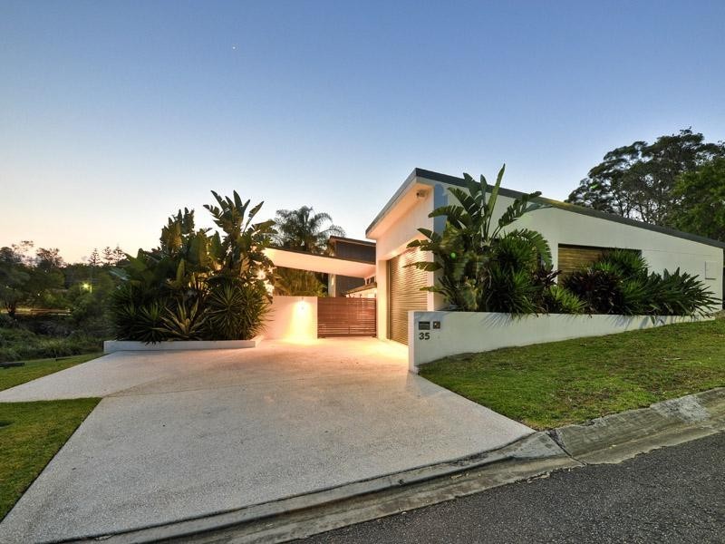 35 Picasso Street, Carina QLD 4152