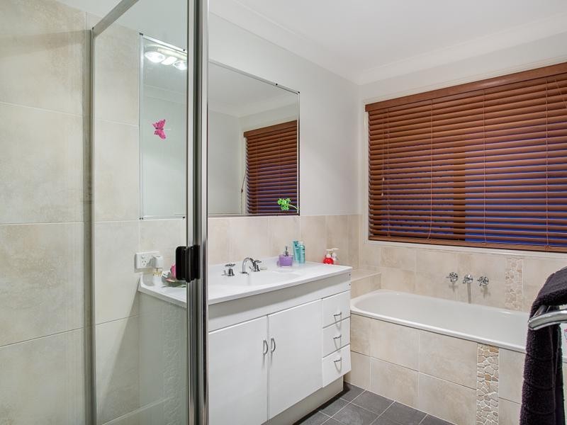 12 Lind Street, Thornlands QLD 4164