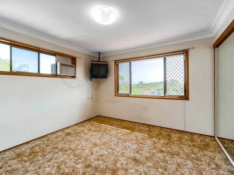 8 Cotswold Street, Carina QLD 4152