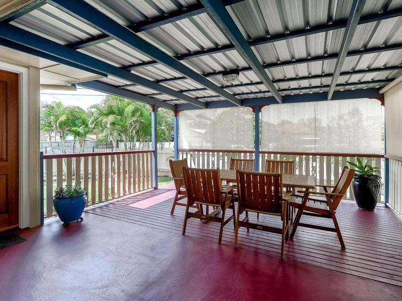 1 Dorothea Street, Cannon Hill QLD 4170