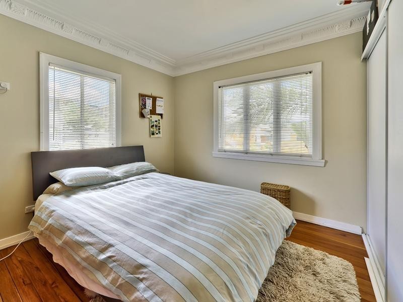 36 Burrai Street, Morningside QLD 4170