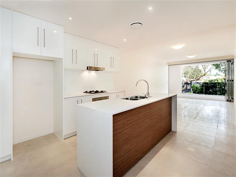 4/335 Riding Road, Balmoral QLD 4171