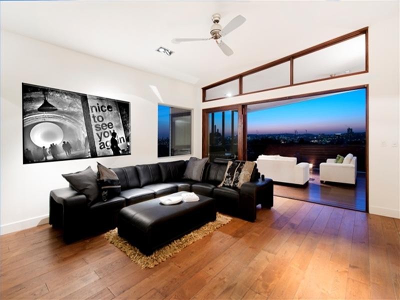 35 Wambool Street, Bulimba QLD 4171