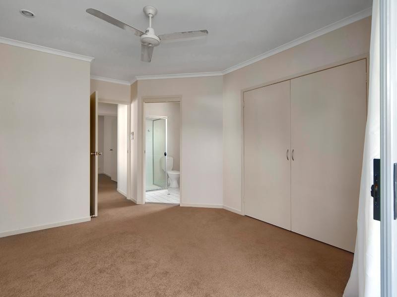 26 Jenolan Avenue, Hawthorne QLD 4171