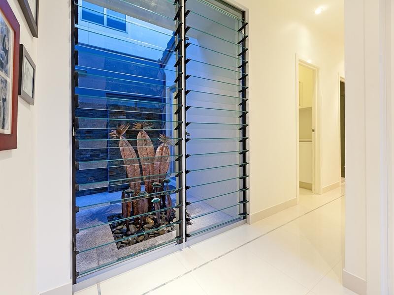 69 Gordon Street, Hawthorne QLD 4171