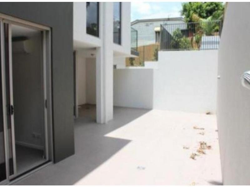 6/11 Riding Road, Hawthorne QLD 4171