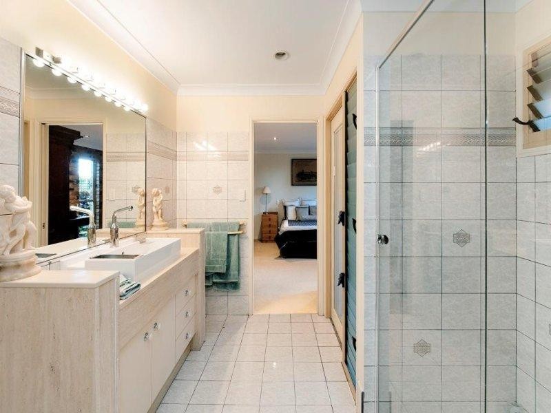 33 Kuranda Street, Balmoral QLD 4171