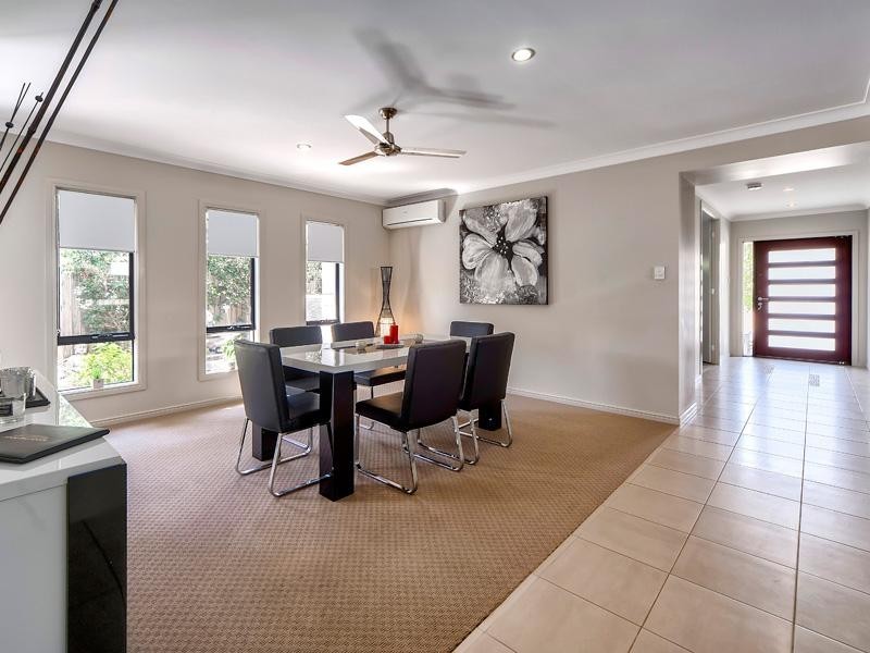 16 Feathertail Place, Gumdale QLD 4154
