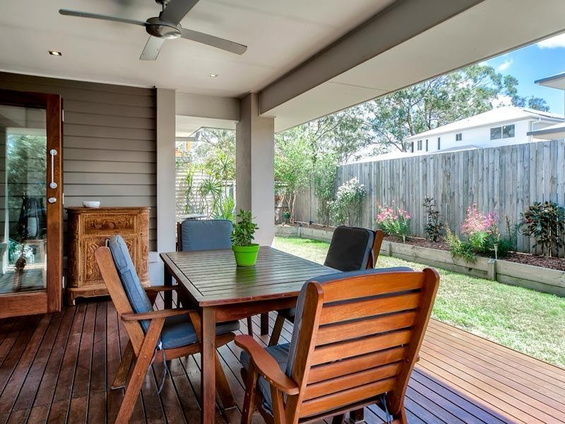 16 Feathertail Place, Gumdale QLD 4154