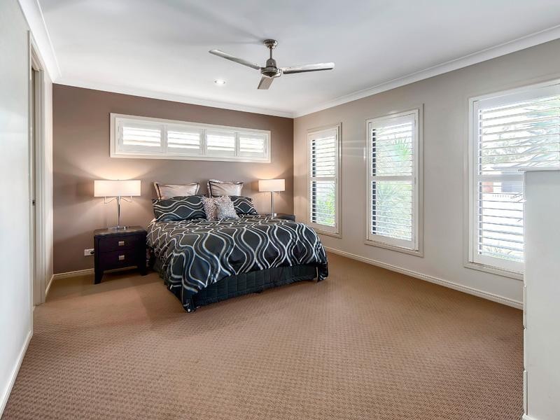 16 Feathertail Place, Gumdale QLD 4154