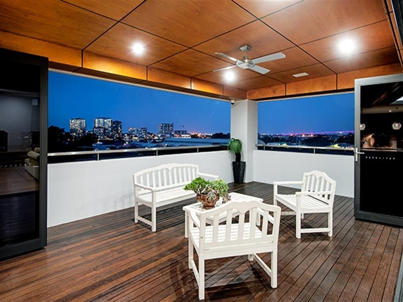 21 Wordsworth Street, Bulimba QLD 4171