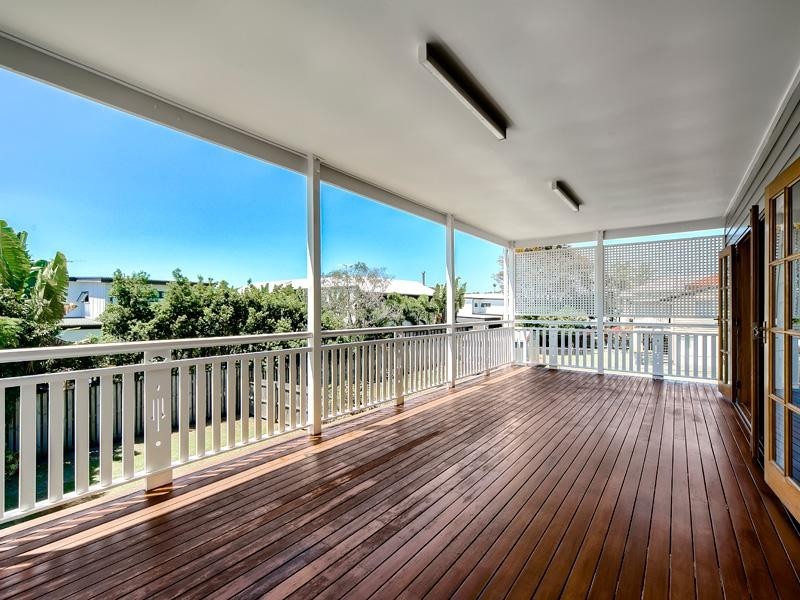 47 Leura Avenue, Hawthorne QLD 4171