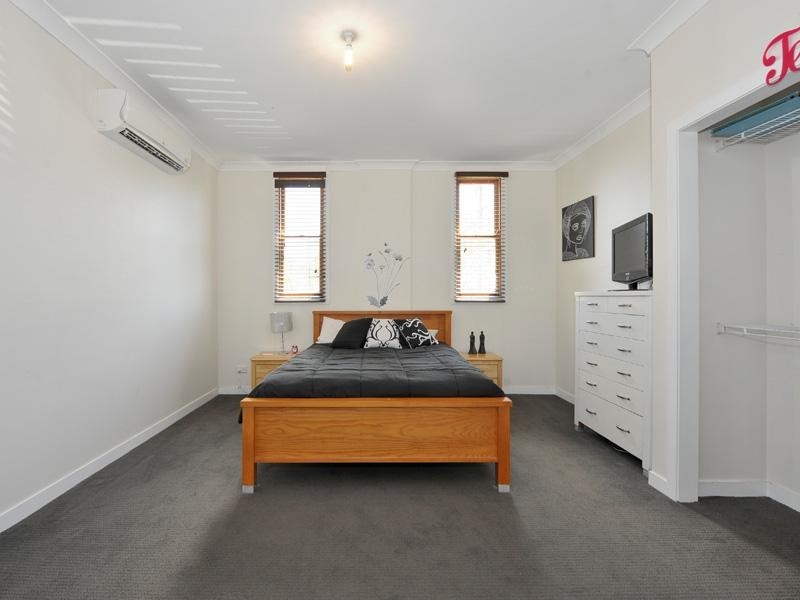 57 Dahlia Street, Cannon Hill QLD 4170