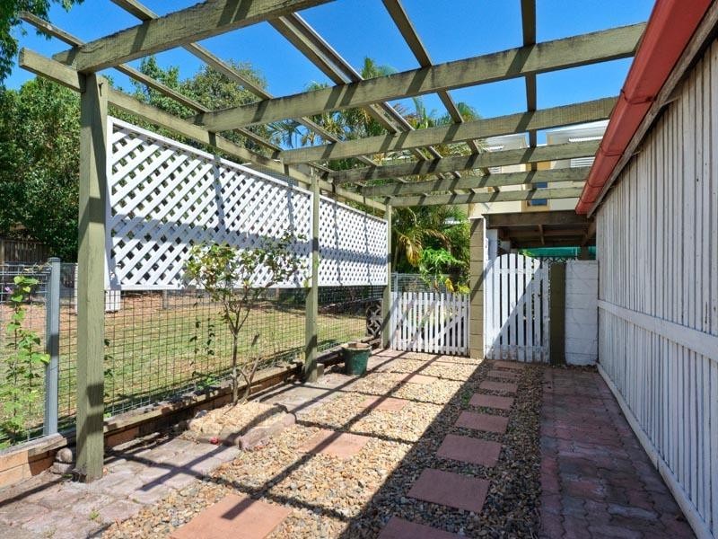 81 Riding Road, Hawthorne QLD 4171