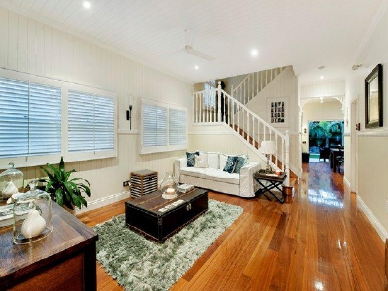 16 Cambridge Street, Bulimba QLD 4171