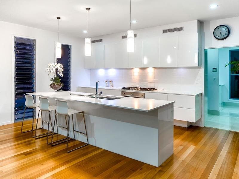 27 Aaron Avenue, Hawthorne QLD 4171