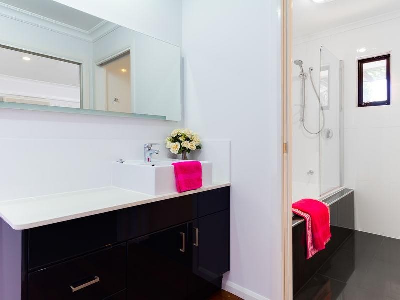 105 Lytton Road, Bulimba QLD 4171