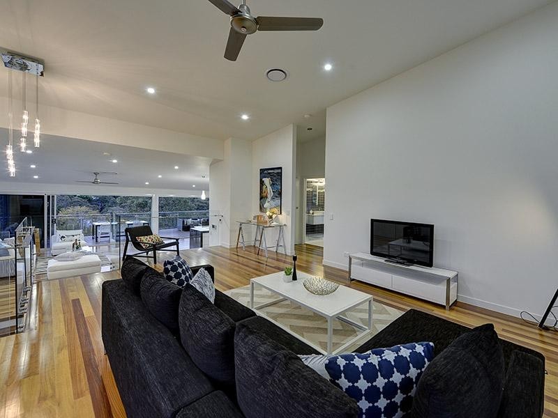 35 Olive Grove, Balmoral QLD 4171