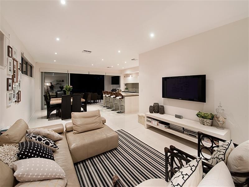 65 Temple Street, Coorparoo QLD 4151