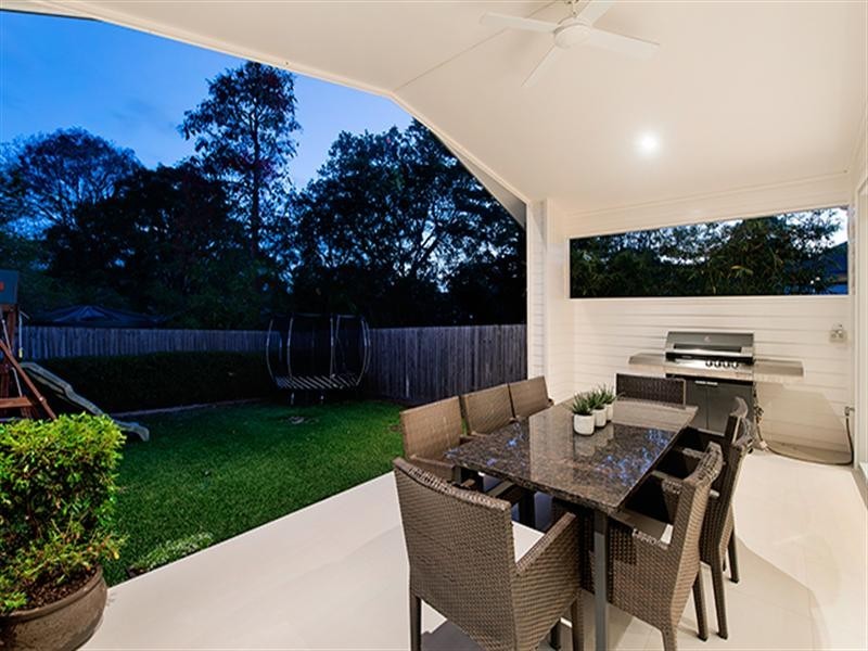 65 Temple Street, Coorparoo QLD 4151