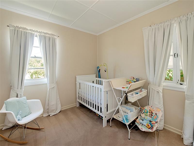 4 Corfield Street, Carina QLD 4152