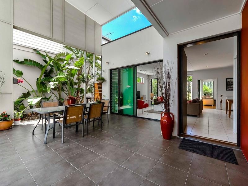 7 Ebb Court, Bulimba QLD 4171