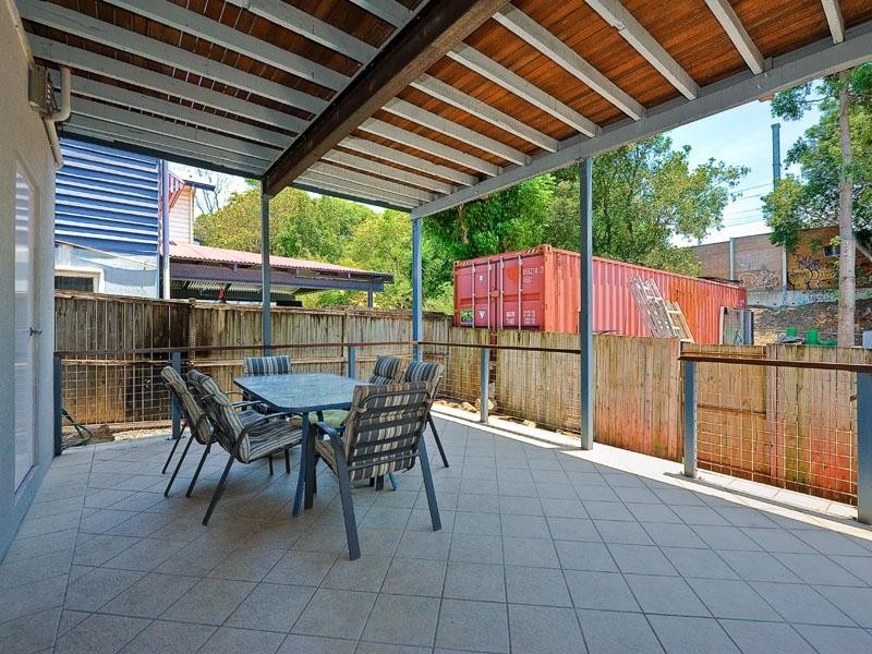 3 Caroline Street, Annerley QLD 4103
