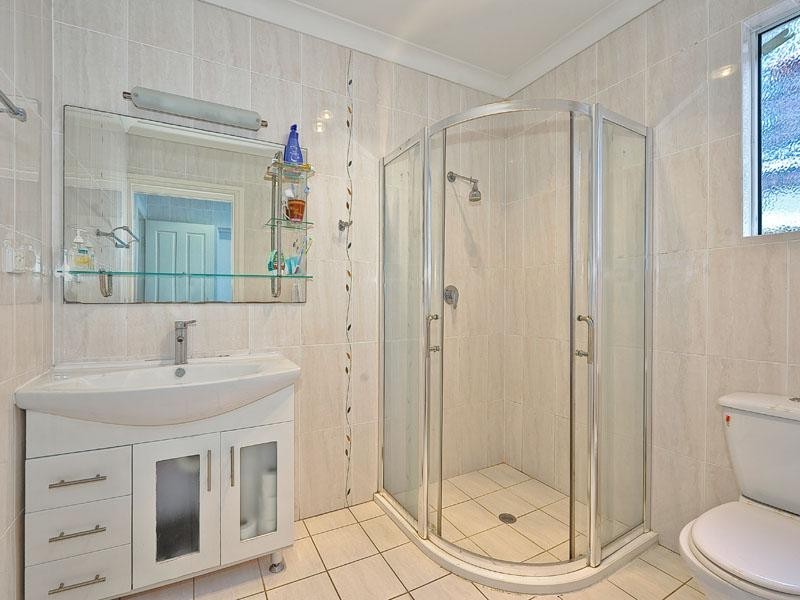 3 Caroline Street, Annerley QLD 4103
