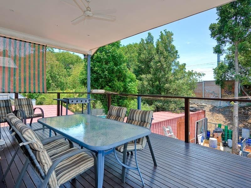 3 Caroline Street, Annerley QLD 4103