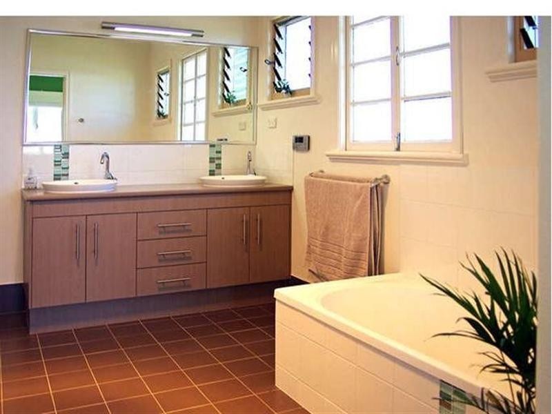 37 Durimbil Street, Camp Hill QLD 4152