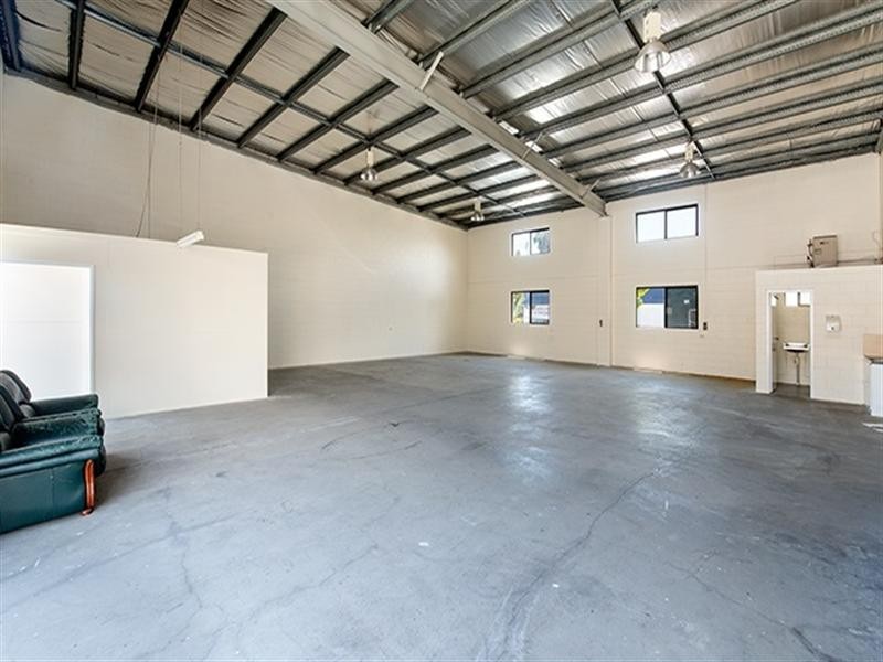 25 Lawrence Drive, Nerang QLD 4211