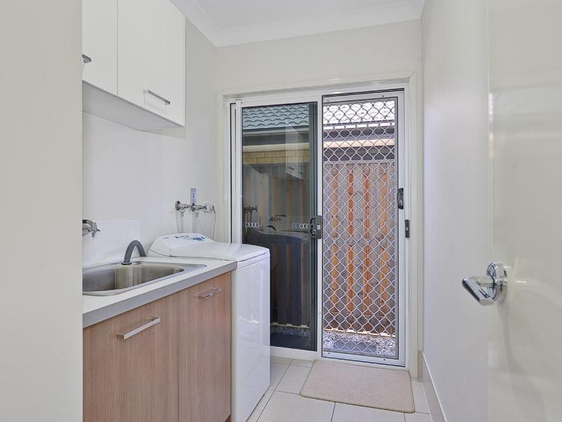 4 Diamantina Crescent, Fitzgibbon QLD 4018