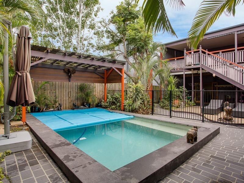 23 Cambridge Street, Bulimba QLD 4171