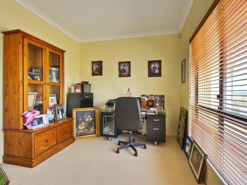 94 Silky Oak Crescent, Carindale QLD 4152