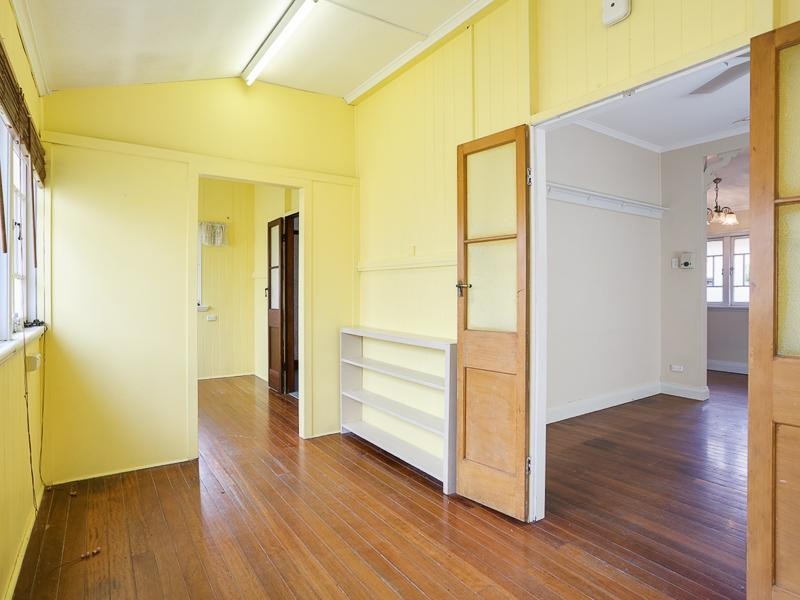 6 Annie Street, Camp Hill QLD 4152