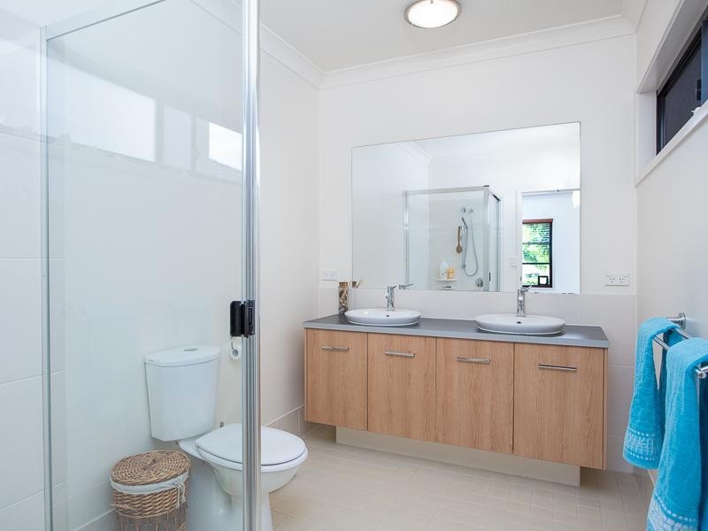 84 Celestial Court, Carina QLD 4152