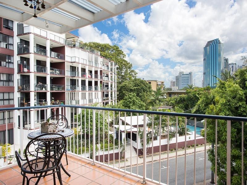 15/123 Main Street, Kangaroo Point QLD 4169