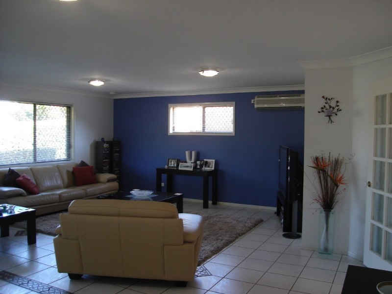 5 Aspen Street, Carindale QLD 4152