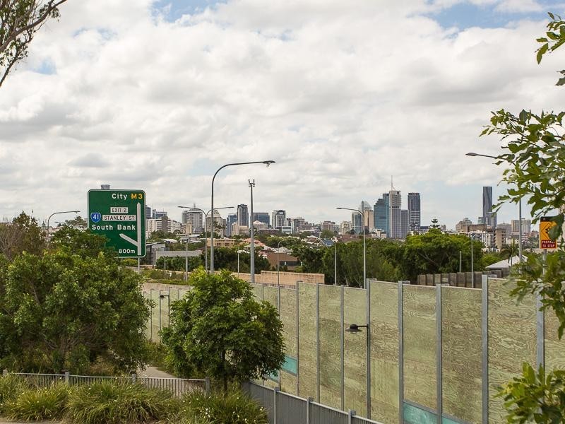 6/25 Reis Street, Woolloongabba QLD 4102